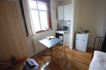 Single Bedsit