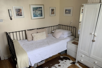 Single Bedsit