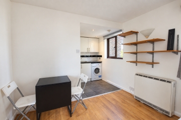 Studio Flat