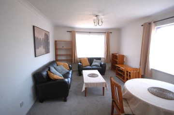 Two bed flat set in a private gated development