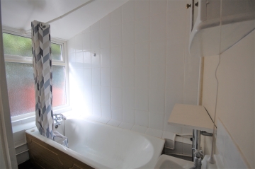 One bed flat with patio