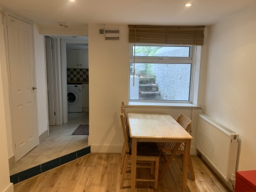Studio Flat